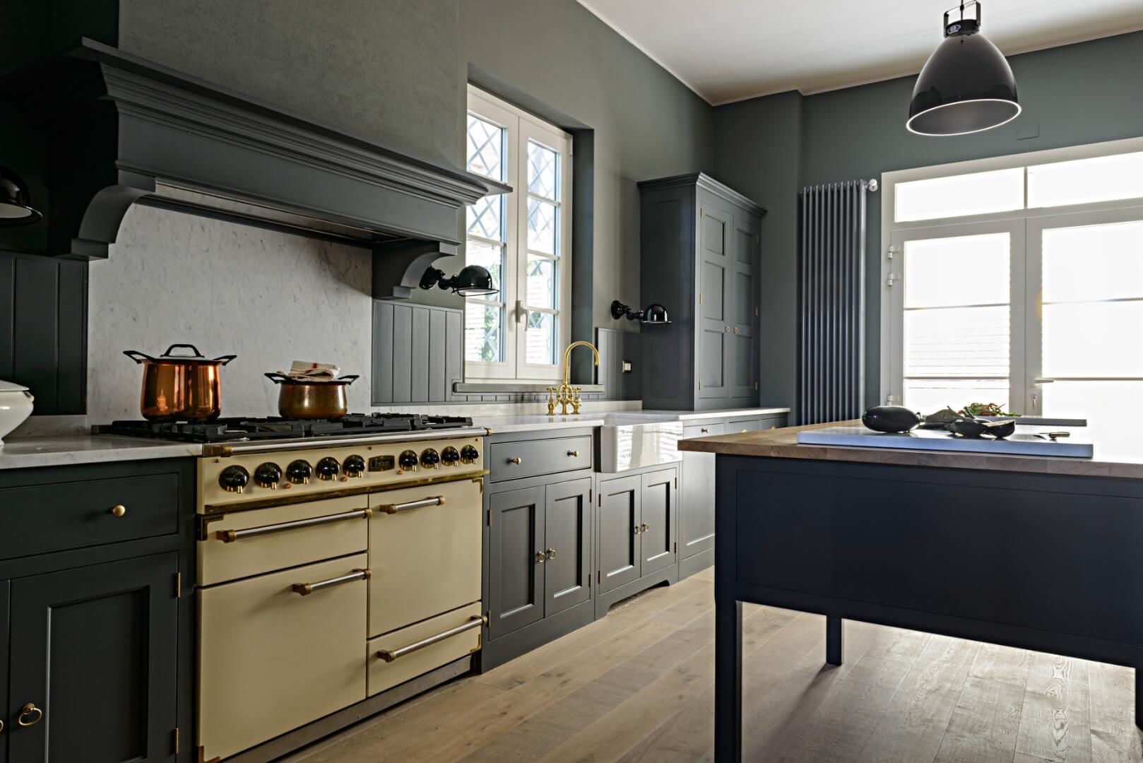 Cucina americana arredamento : cucina acciaio e legno. cucina a ... Cucina boffi usata